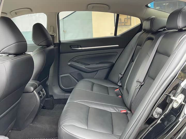 Фото 5 - Nissan Teana