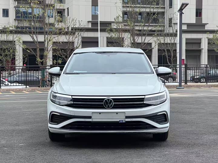 Фото 2 - Volkswagen Bora