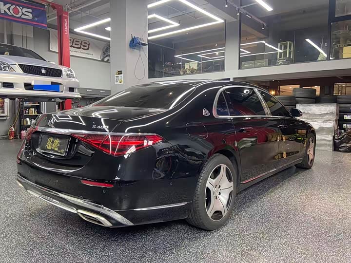 Фото 4 - Mercedes-Benz Maybach S-Class