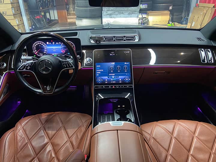 Фото 7 - Mercedes-Benz Maybach S-Class