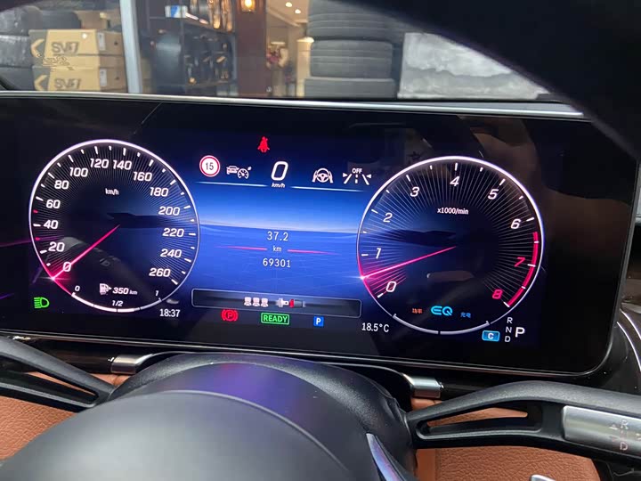 Фото 8 - Mercedes-Benz Maybach S-Class