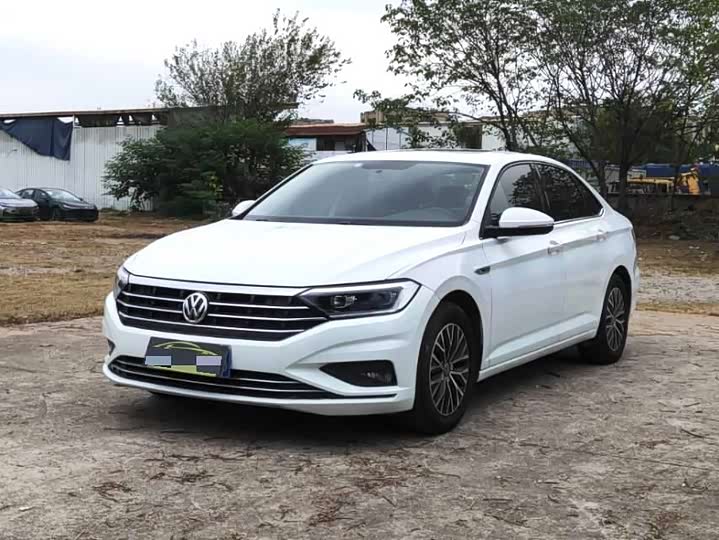 Фото 1 - Volkswagen Sagitar L