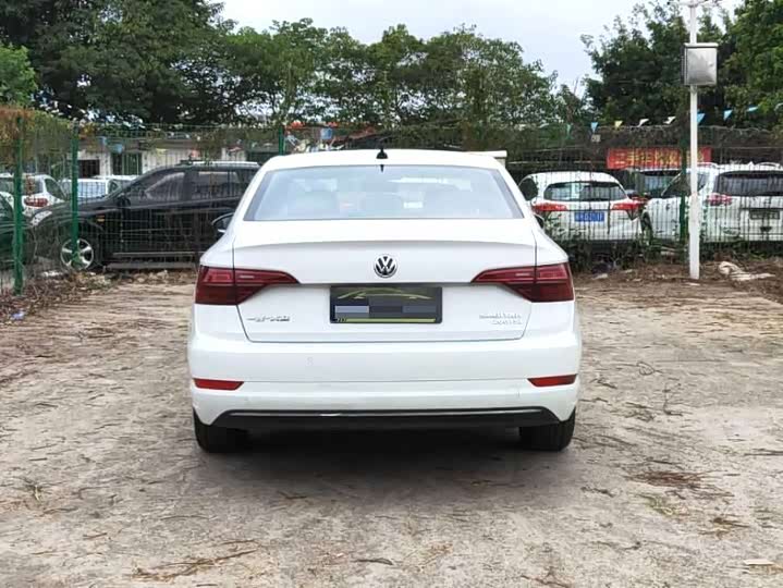 Фото 8 - Volkswagen Sagitar L