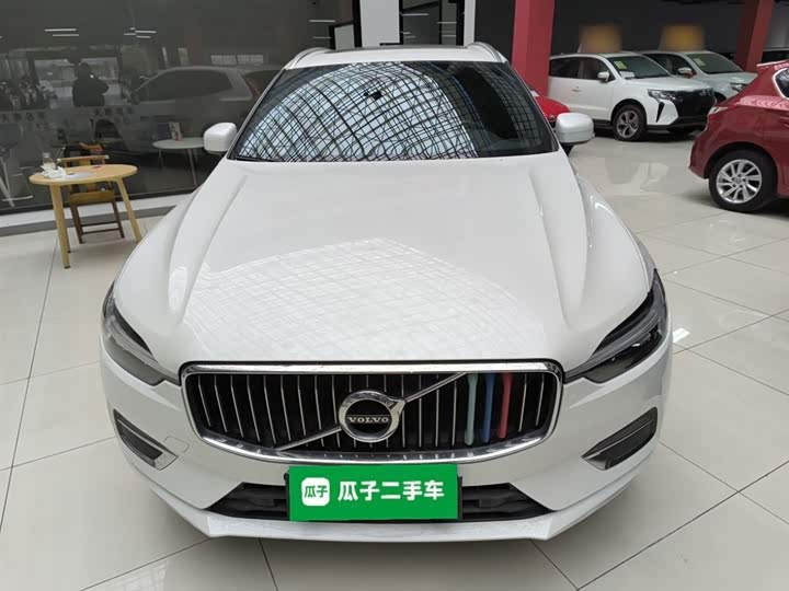 Фото 3 - Volvo XC60