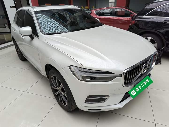 Фото 4 - Volvo XC60