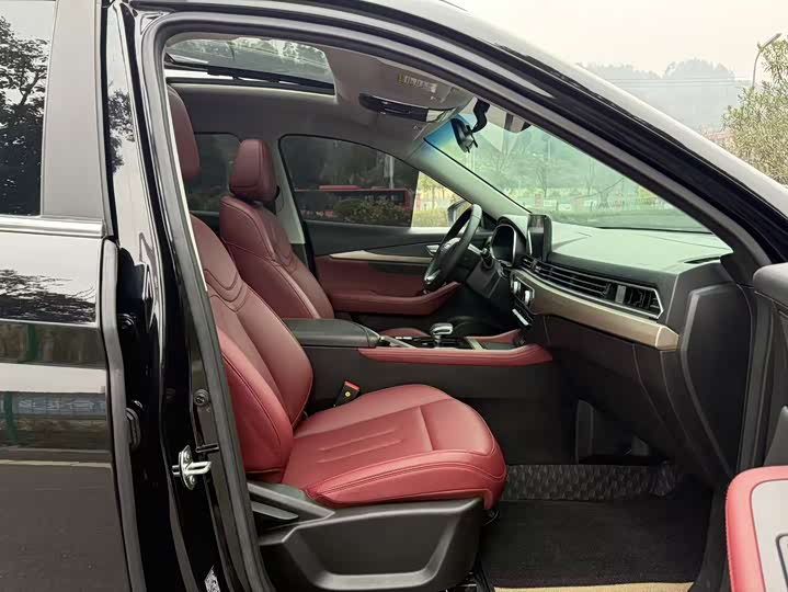 Фото 6 - Jetour X70