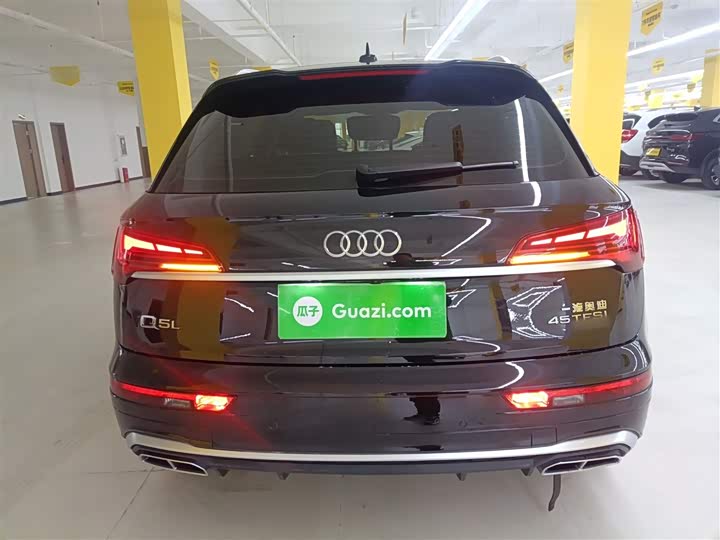 Фото 6 - Audi Q5L