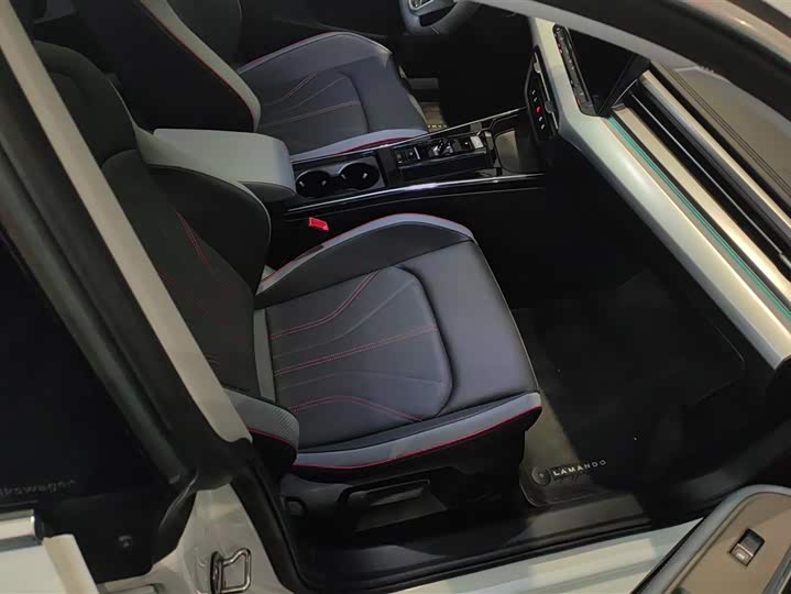 Фото 8 - Volkswagen Lamando L