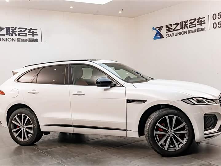 Фото 6 - Jaguar F-Pace