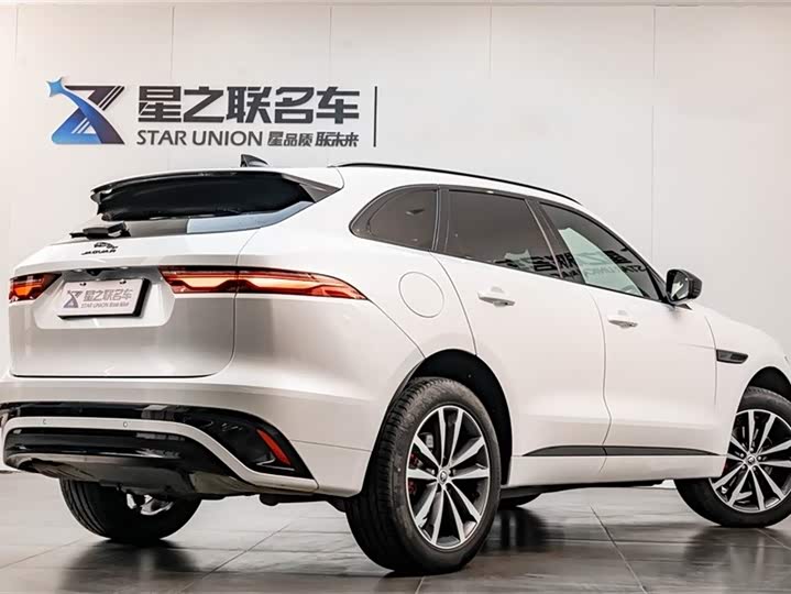 Фото 7 - Jaguar F-Pace