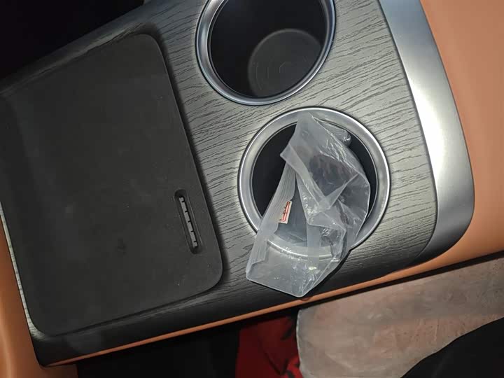 Фото 9 - Changan CS75 Plus