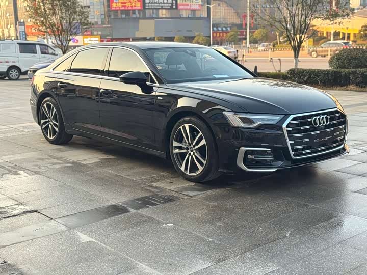 Фото 3 - Audi A6L