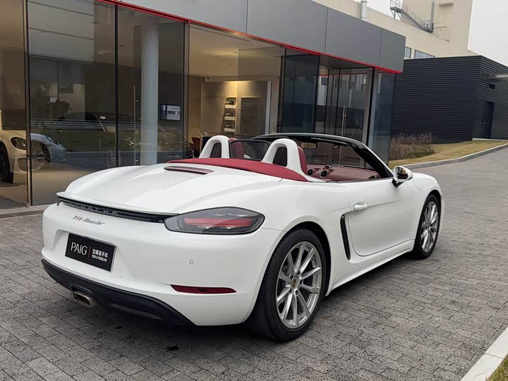 Фото 3 - Porsche 718