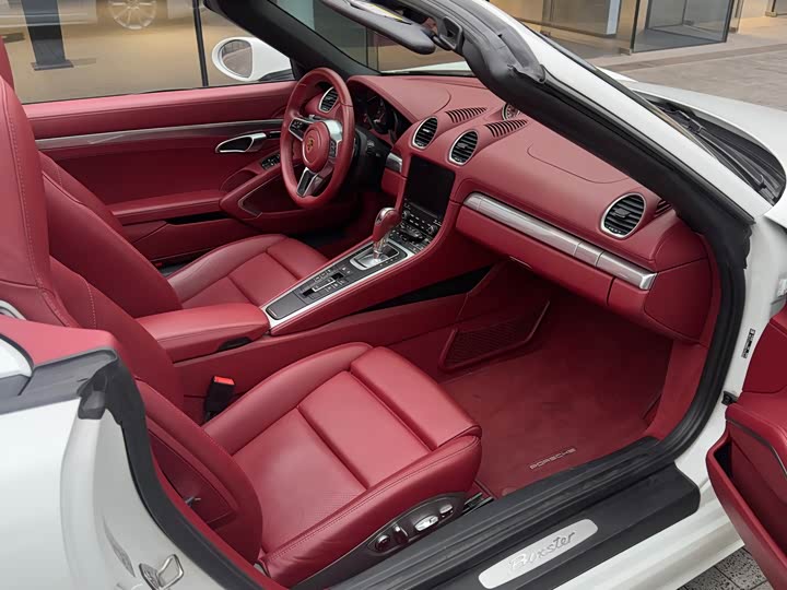 Фото 8 - Porsche 718