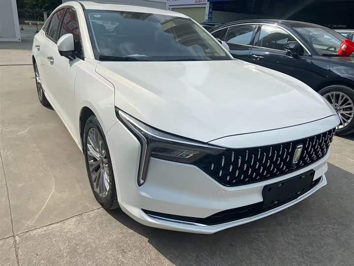 Фото 3 - Bestune B70