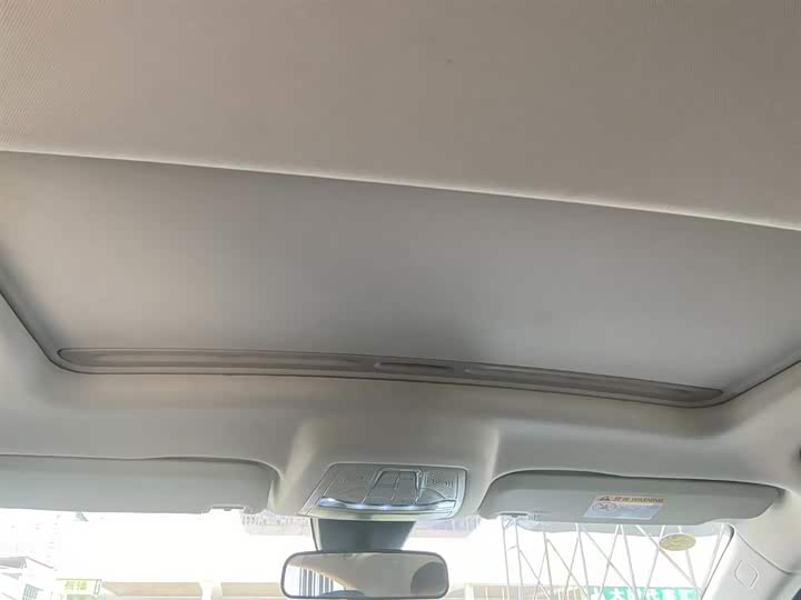 Фото 6 - Bestune B70