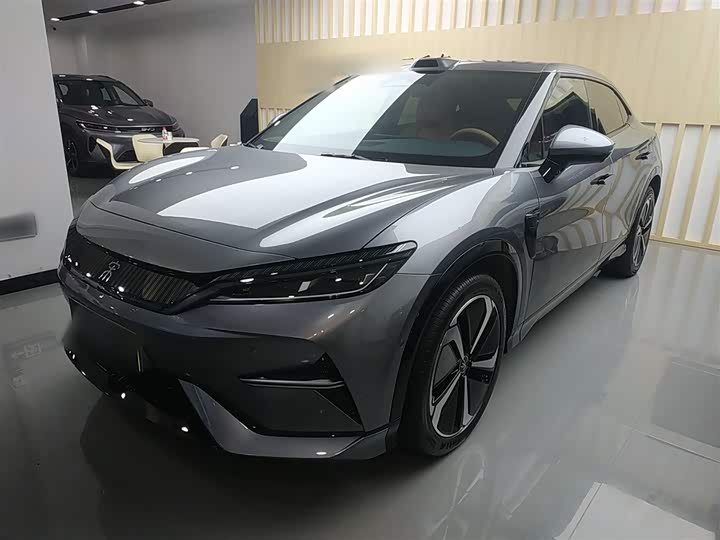 Фото 2 - BYD Song L