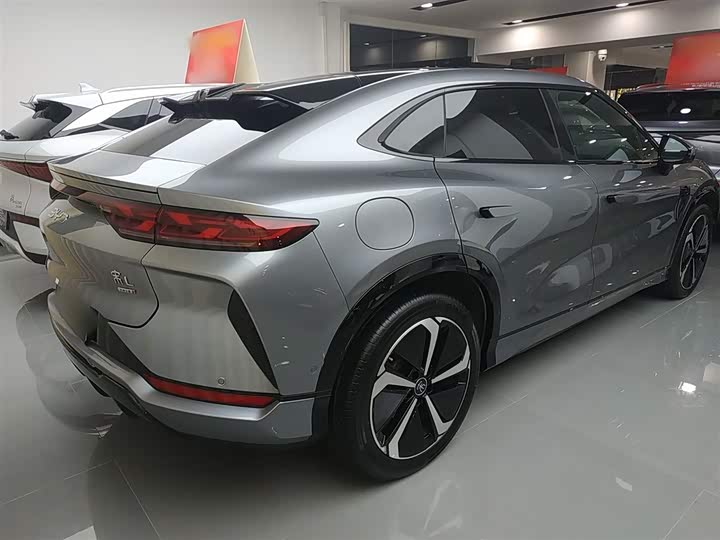 Фото 7 - BYD Song L