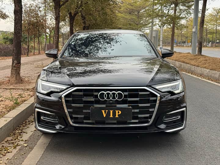 Фото 2 - Audi A6L