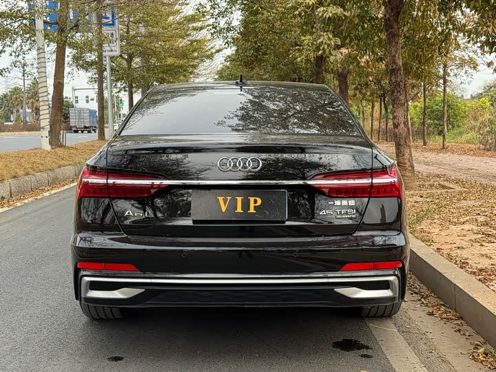 Фото 3 - Audi A6L