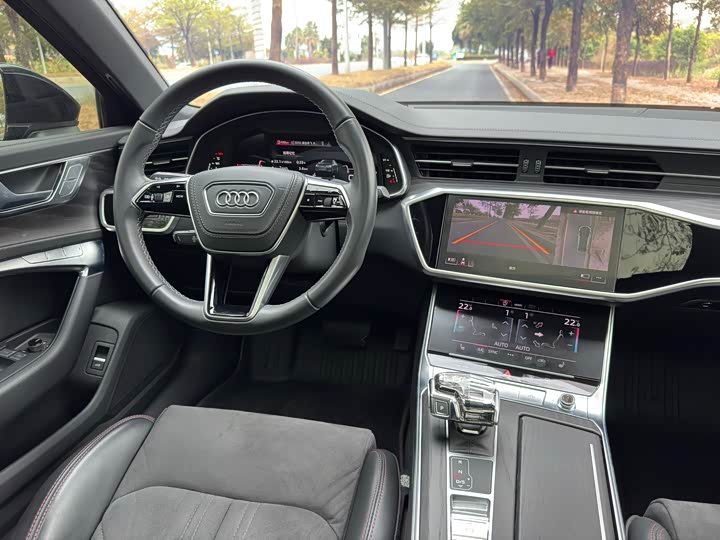 Фото 8 - Audi A6L