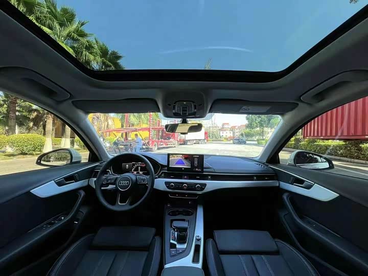 Фото 6 - Audi A4L