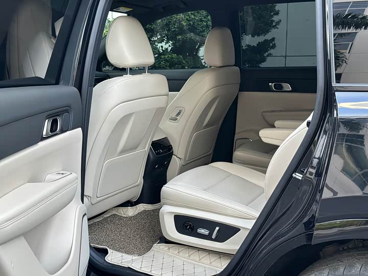 Фото 9 - LiXiang One