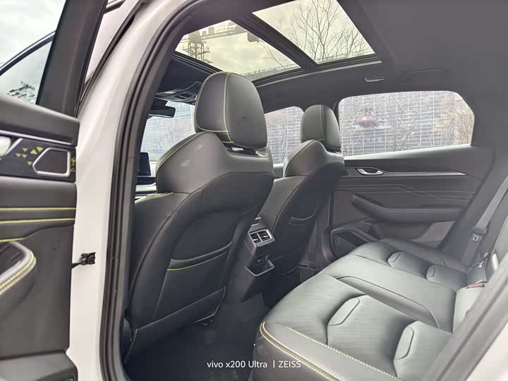 Фото 5 - Geely Preface