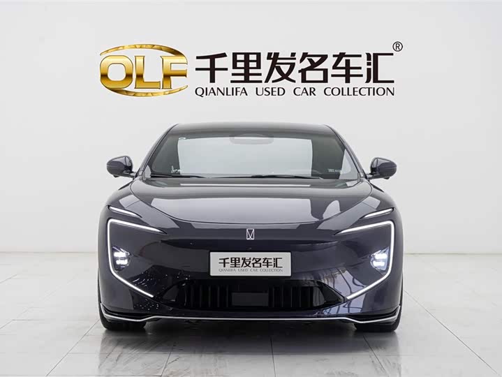 Фото 2 - Avatr 12