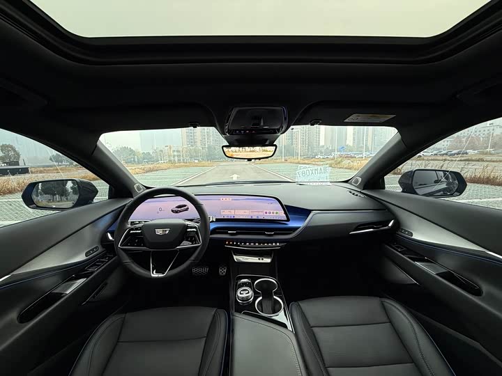 Фото 6 - Cadillac GT4