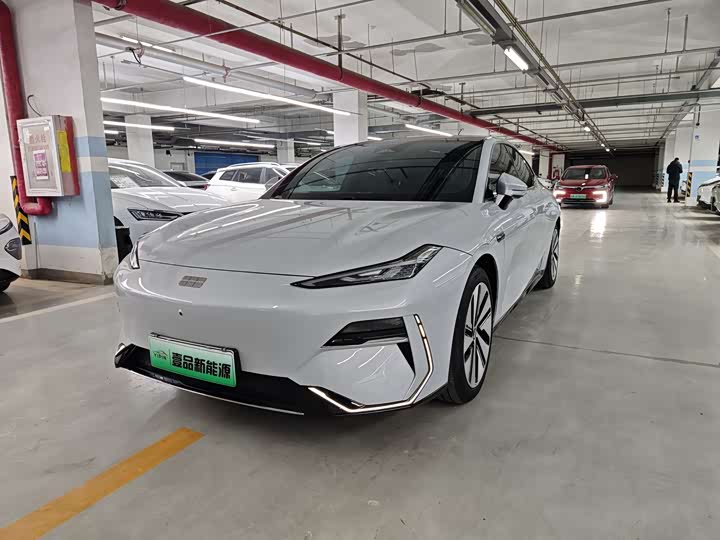 Фото 1 - Geely Galaxy E8