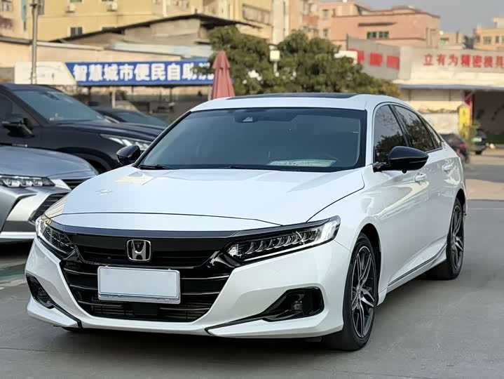 Фото 3 - Honda Accord