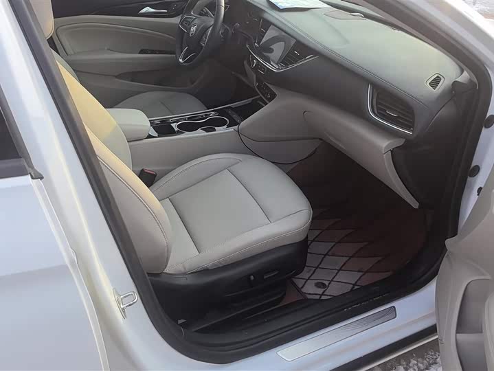 Фото 8 - Buick Regal