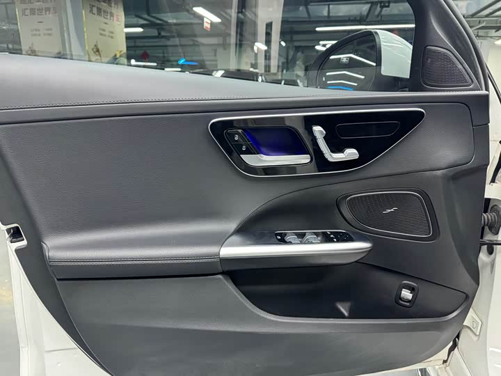 Фото 4 - Mercedes-Benz C-Class