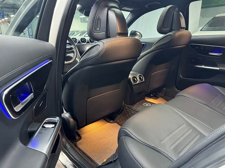 Фото 9 - Mercedes-Benz C-Class