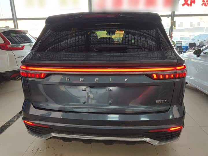 Фото 6 - Geely Monjaro