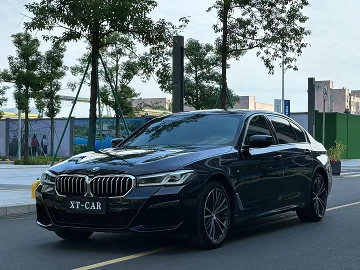 Фото 1 - BMW 5 Series