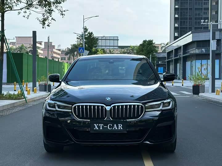 Фото 2 - BMW 5 Series