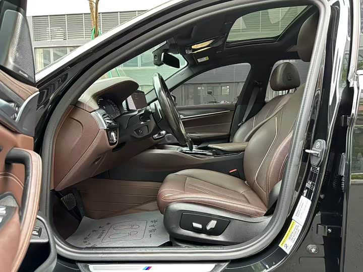 Фото 4 - BMW 5 Series