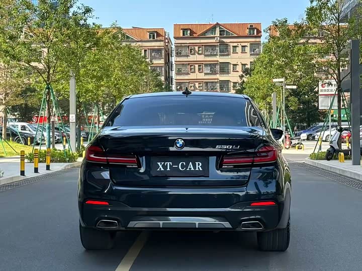 Фото 8 - BMW 5 Series