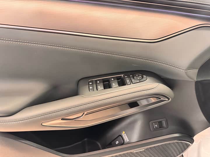 Фото 9 - BYD Song L