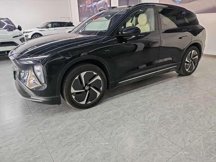 Фото 2 - Nio ES6