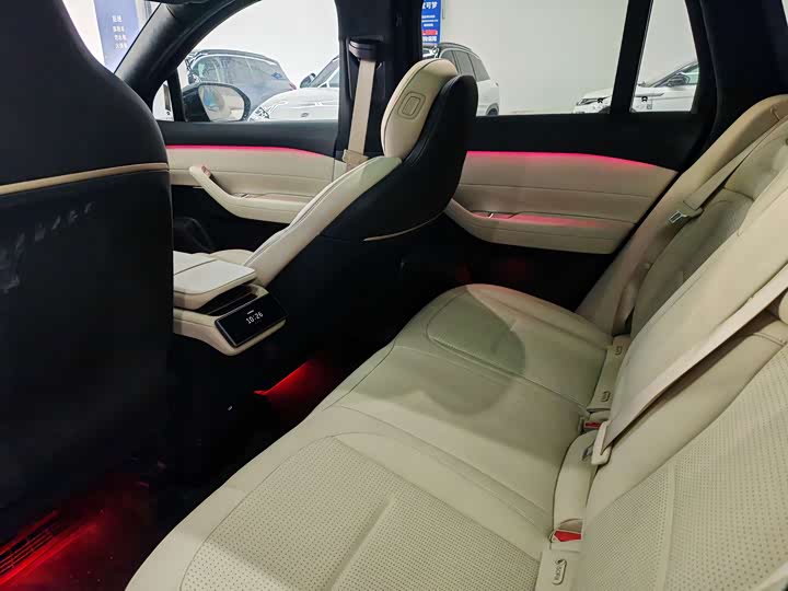 Фото 5 - Nio ES6