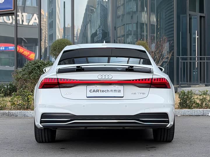 Фото 4 - Audi A7