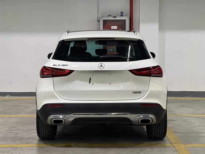 Фото 6 - Mercedes-Benz GLA-Class