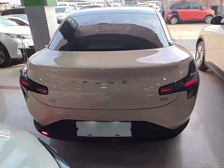 Фото 6 - XPeng Mona M03