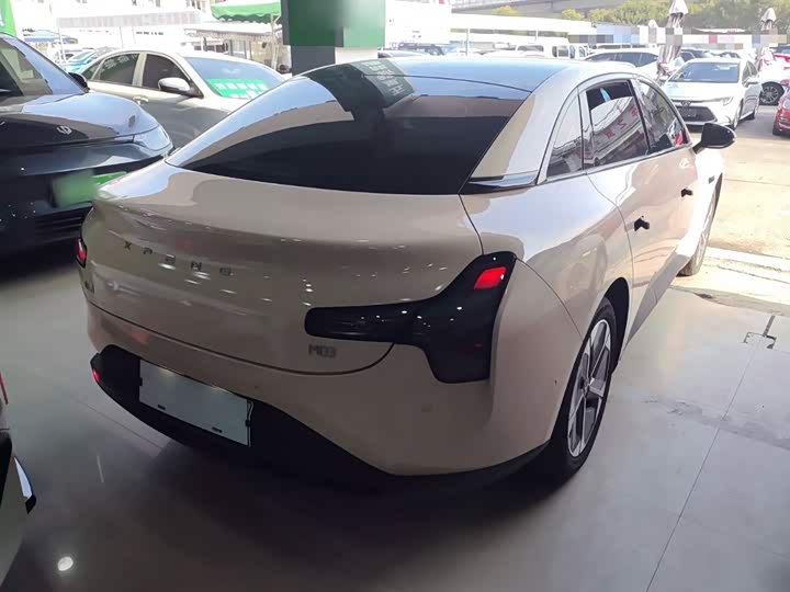 Фото 7 - XPeng Mona M03