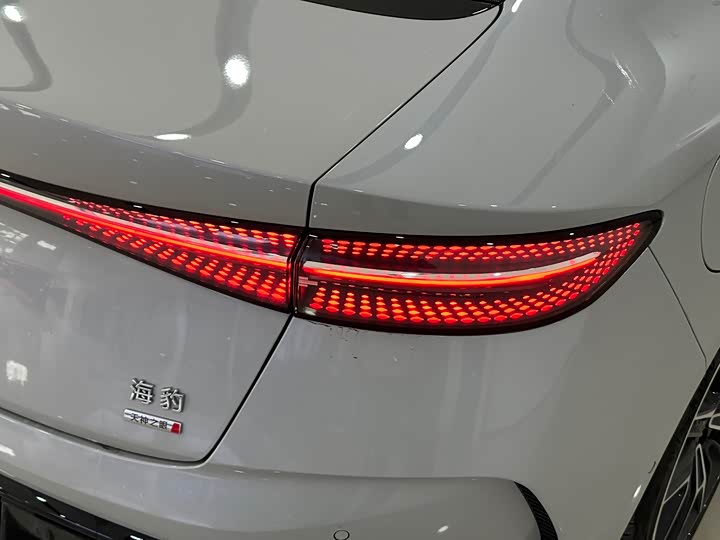 Фото 6 - BYD Seal