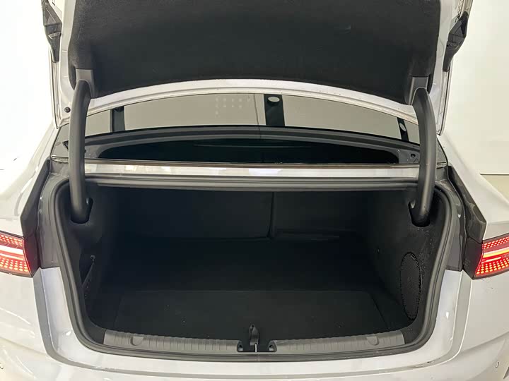 Фото 8 - BYD Seal