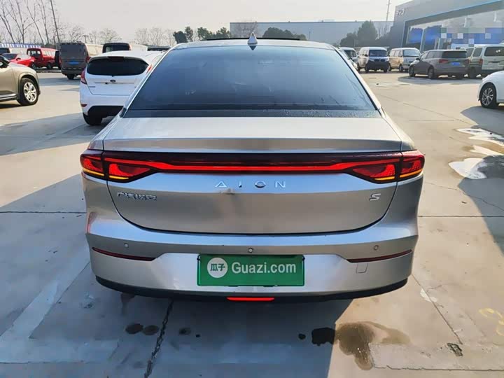 Фото 6 - GAC Aion S